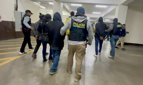 Los pandilleros fueron ingresados al juzgado de la localidad. (Foto: PNC)