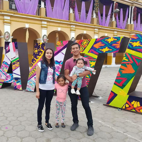 Edy siempre estaba acompa&ntilde;ado por su familia; sus hijas ahora tambi&eacute;n practican patinaje. (Foto: Maynor M&eacute;rida/Colaborador)