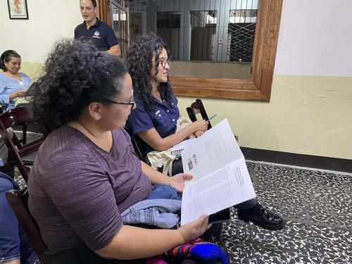 Este es un momento ideal para acercarse a la literatura guatemalteca. (Foto: CECEG)