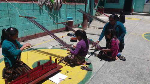 El tejido sigue siendo un s&iacute;mbolo de expresi&oacute;n cultural y una manera de generar ingresos. (Foto: Alfonso Gu&aacute;rquez/Colaborador)