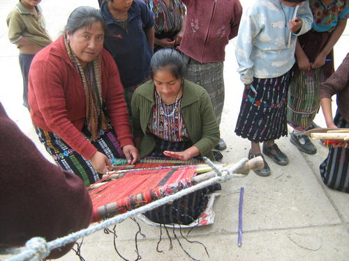 Los tejidos tradicionales preservan los saberes ancestrales. (Foto: Alfonso Gu&aacute;rquez/Colaborador)