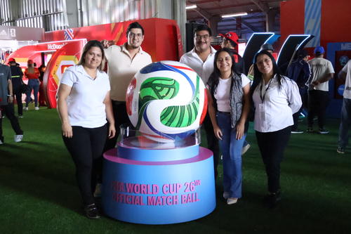 Coca-Cola, Trofeo, Copa Mundial FIFA, pasi&oacute;n, experiencia, aficionados, f&uacute;tbol, Guatemala, Soy502