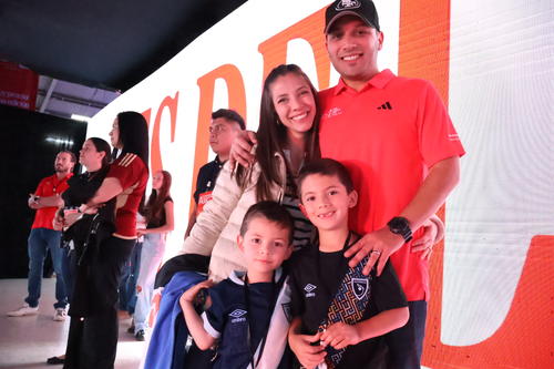 Coca-Cola, Trofeo, Copa Mundial FIFA, pasi&oacute;n, experiencia, aficionados, f&uacute;tbol, Guatemala, Soy502