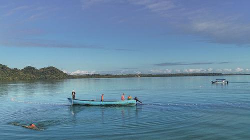 Las autoridades instan a pescadores y comercializadores a respetar la veda y colaborar con su cumplimiento. (Foto: Archivo)