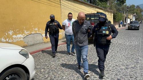 Los capturados fueron identificados como Luis "N" y Carlos "N". (Foto: PNC)