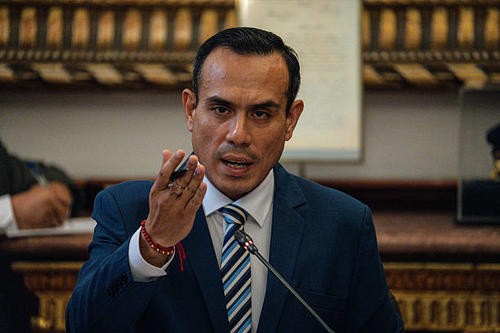 Jos&eacute; Jer&iacute; fue removido de la presidencia por el Congreso de Per&uacute; con 75 votos a favor, 24 en contra y tres abstenciones. (Foto: gettyimages)
