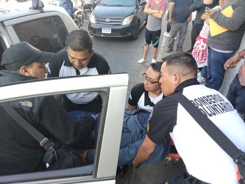 El hombre fue trasladado a un centro asistencial ya que fue herido en distintas partes del cuerpo. (Foto: CVB)