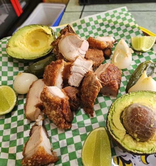 La famosa pi&ntilde;a puede ser acompa&ntilde;ada de aguacate. (Foto: Erick Colop/Colaborador)