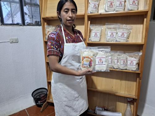 La asociaci&oacute;n comercializa los productos hechos a base de amaranto. (Foto: Alfonso Gu&aacute;rquez/Colaborador)