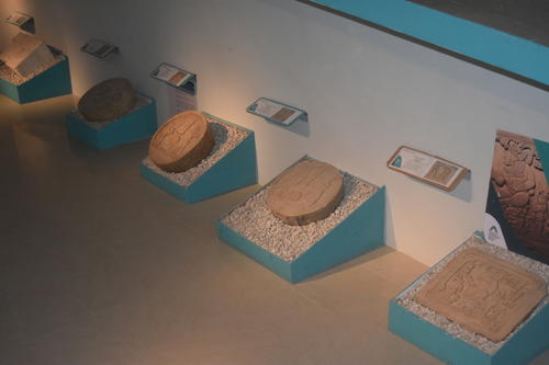 Hay marcadores del juego de pelota maya en el Museo Regional Mundo Maya. (Foto: Carlos Pel&aacute;ez/Colaborador)