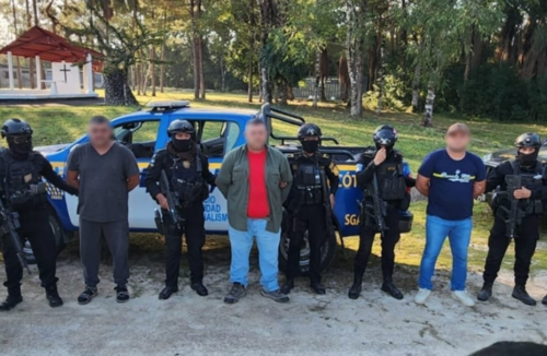 Fueron capturados en Dolores Pet&eacute;n. (Foto: PNC)