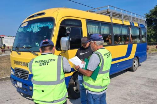 Congreso de la Rep&uacute;blica, mesa de trabajo, transportistas, turismo, limitador de velocidad, 02