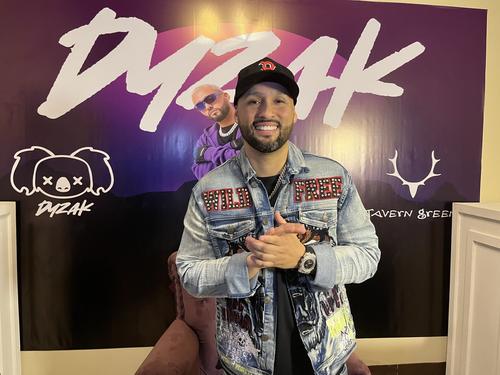 El int&eacute;rprete urbano explic&oacute; que su m&uacute;sica busca alegrar el d&iacute;a de sus seguidores. (Foto: Sandra Sebasti&aacute;n/Colaboradora)