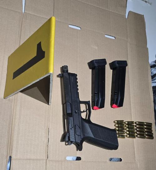 Indicios recabados durante allanamientos en Dolores, Pet&eacute;n. (Foto: MP)