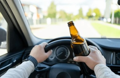 Quienes sean localizados bajo efectos del alcohol deber&aacute;n enfrentarse a sanciones. (Foto ilustrativa: Shutterstock)