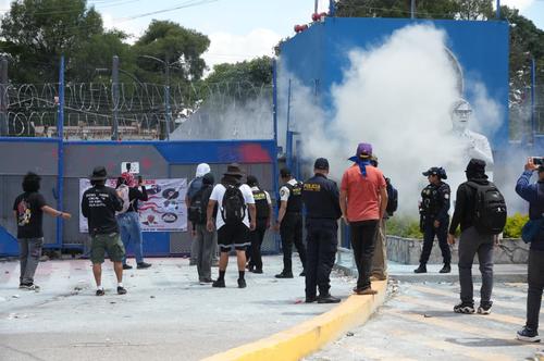 Ante los hechos del 1 de julio, la PDH abri&oacute; un expediente para documentar la presencia de grupos de choque y los ataques entre manifestantes. (Foto: Wilder L&oacute;pez/ Soy502) 