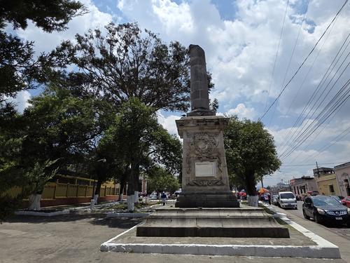 Dentro de la estructura se encuentran los restos de los m&aacute;rtires. (Foto: Oswaldo Cop/Colaborador)