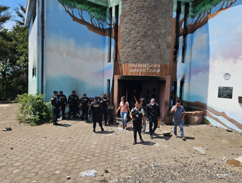 El conflicto en Santiago Atitl&aacute;n persiste desde septiembre de 2025 debido a acusaciones de corrupci&oacute;n contra el alcalde. (Foto: &Aacute;ngel Cucuj/colaborador)