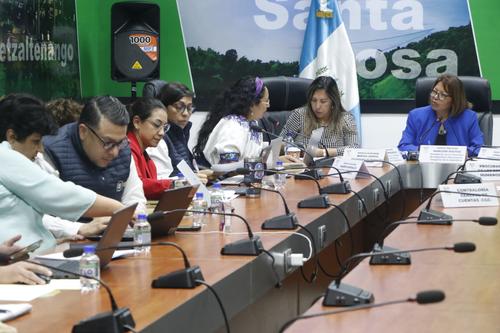 Citaci&oacute;n de las diputadas Marleny Mat&iacute;as y Sof&iacute;a Hern&aacute;ndez con funcionarios del Mides para supervisar el avance de la ejecuci&oacute;n de los programas sociales. (Foto: Organismo Legislativo/Soy502)