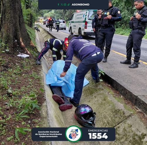 El motorista falleci&oacute; tras el fuerte accidente vial. (Foto: Asonbomd)