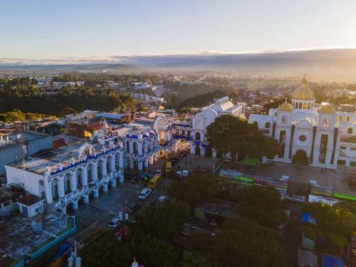 Tambi&eacute;n hay oportunidad de disfrutar de los modelos arquitect&oacute;nicos del Centro Hist&oacute;rico.  (Foto: Cortes&iacute;a Municipalidad de Guatemala)