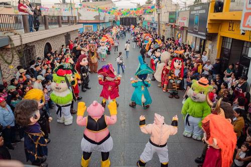 Durante la feria se presentan los convites. (Foto: Cortes&iacute;a Municipalidad de San Raymundo)
