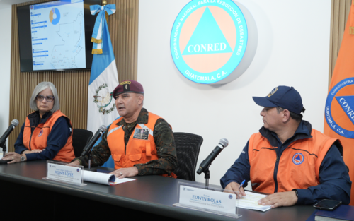Las autoridades contin&uacute;an alertas ante las r&eacute;plicas que puedan existir. (Foto: Wilder L&oacute;pez/Soy502)