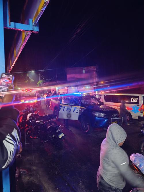Los agentes fueron alertados por la presencia de delincuentes y fueron recibidos a disparos. (Foto: CVB)