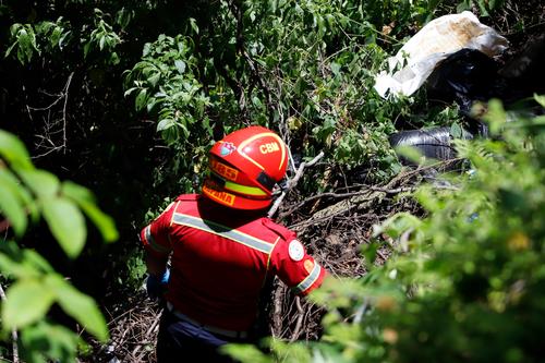 Los restos humanos fueron encontrados envueltos en bolsas pl&aacute;sticas. (Foto: CBM)
