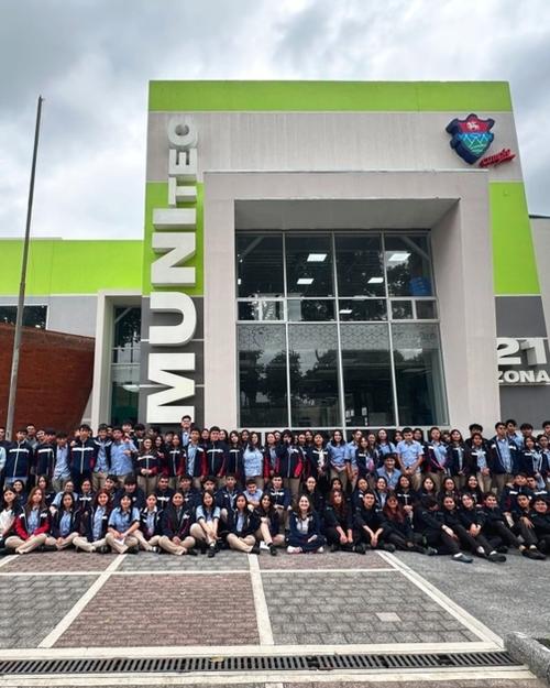 Esta es una oportunidad para los j&oacute;venes resuelvan sus dudas. (Foto: Cortes&iacute;a Municipalidad de Guatemala)