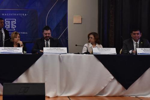 El jefe de la UEMCEO, Pablo Portocarrero, anunci&oacute; la creaci&oacute;n de una aplicaci&oacute;n desde la cual el ciudadano podr&aacute; reportar actos de campa&ntilde;a anticipada. (Foto: TSE/Soy502)