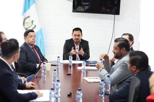 En una citaci&oacute;n en el Congreso se evidenci&oacute; que las pugnas administrativas y conflictos de autoridad han estancado el funcionamiento operativo de la entidad. (Foto: Organismo Legislativo)