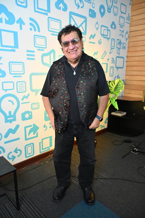  Influencias, Ovidio Giron, compositor, Rana, Ovi G, voz original, froggies, guatemala, Soy502, noticias 8