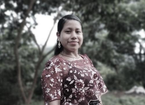 La joven fue localizada sin vida en una zona boscosa entre Senah&uacute; y Panz&oacute;s, Alta Verapaz. (Foto: Irma Tzi)