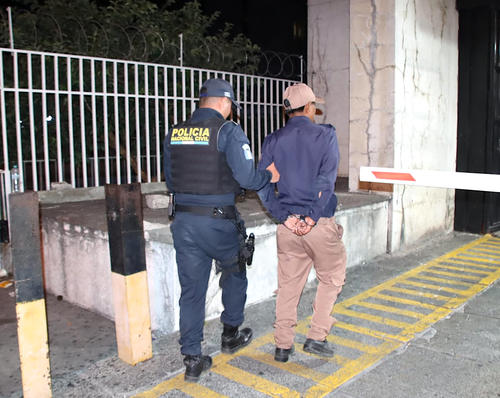 El capturado fue identificado como: Gerlim Tista Alvarez. (Foto: PNC)