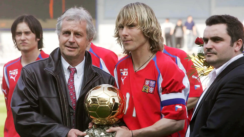 Pavel Nedved es considerado la m&aacute;xima figura en la historia reciente del futbol checo. (Foto: Getty Images) 