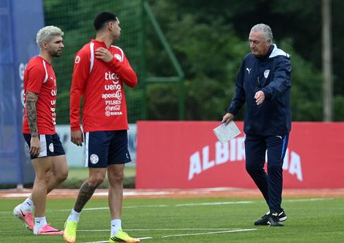 Paraguay clasific&oacute; al Mundial 2026 como sexto de las Eliminatorias de la CONMEBOL.