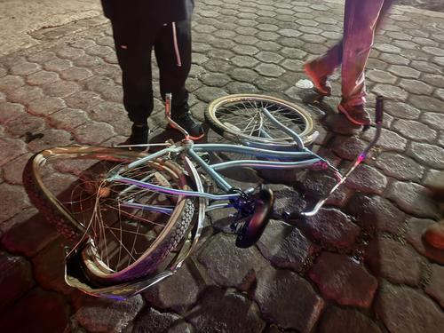 As&iacute; qued&oacute; la bicicleta de Sas Valle. (Foto: redes sociales)