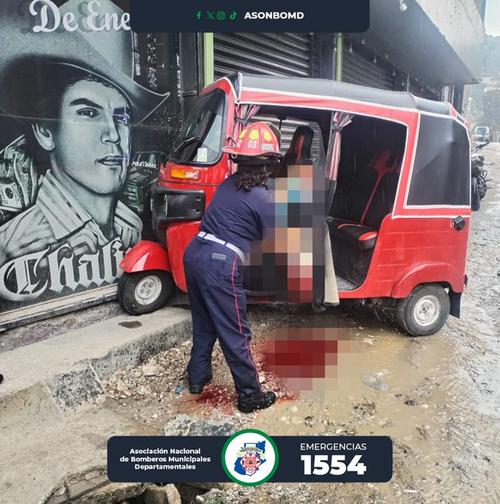 El piloto de un tuctuc muri&oacute; tras sufrir m&uacute;ltiples heridas de bala. (Foto: Asonbomd)