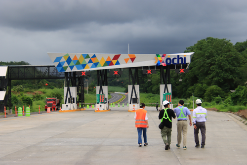 Al momento Xochi Corredor de las Flores est&aacute; completa a un 98%, haciendo falta &uacute;nicamente trabajos est&eacute;ticos y de se&ntilde;alizaci&oacute;n en algunos tramos, inform&oacute; la empresa. (Foto: Byron Garc&iacute;a/Soy502)