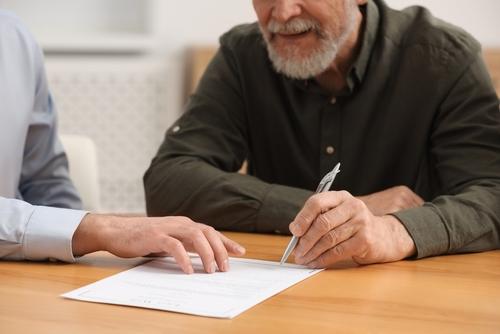 El debate tambi&eacute;n abre la discusi&oacute;n sobre si las exenciones deber&iacute;an ampliarse a donaciones realizadas a terceros u organizaciones sin fines de lucro. (Foto ilustrativa: Shutterstock)