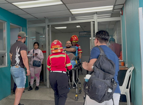 La v&iacute;ctima result&oacute; con una herida de bala en el brazo derecho. (Foto: CMB)