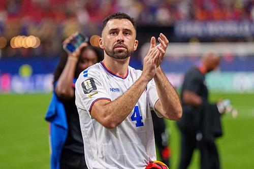 Roberto Lopes disput&oacute; junto a su selecci&oacute;n debutante, su primer partido en una Copa del Mundo de la FIFA. (Foto: Getty Images)