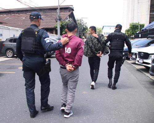 Los capturados deber&aacute;n enfrentarse a la ley. (Foto: PNC)
