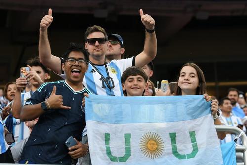 Los argentinos son muy pasionales para el futbol y lo demostraron nuevamente. (Foto: Rudy Mart&iacute;nez)