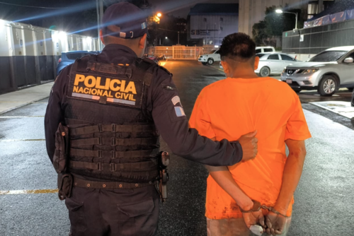 El capturado fue ingresado a la Torre de Tribunales. (Foto: PNC)