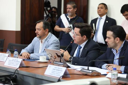 Comisi&oacute;n de Finanzas P&uacute;blicas del Congreso pide una estrategia nacional para proteger el acceso de los migrantes a los canales formales de env&iacute;o de dinero. (Foto: Organismo Legislativo)