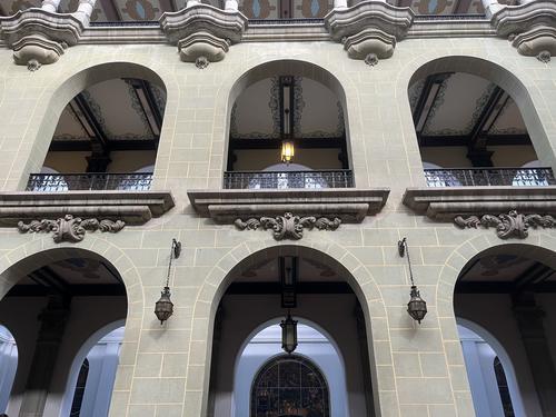 La estructura interna cuenta con arcos que le dan un toque diferente. (Foto: Sandra Sebasti&aacute;n/Colaboradora)