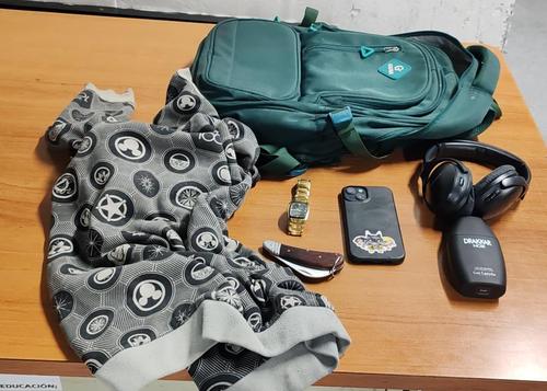 Los asaltantes le hab&iacute;an robado sus pertenencias a un joven. (Foto: PNC)