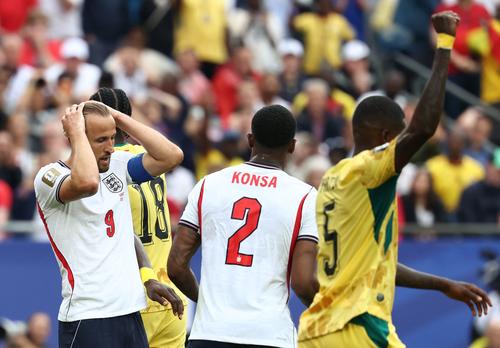 Inglaterra cometi&oacute; 24 faltas sobre los jugadores de Ghana en el 0-0 de la segunda jornada. (Foto: AFP)